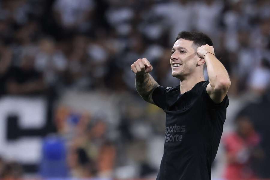Rodrigo Garro fez o gol da classificação do Corinthians