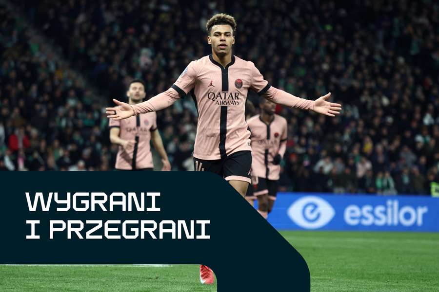 Desire Doue (PSG) świętuje zdobycie piątej bramki dla swojej drużyny podczas meczu z AS Saint-Etienne.