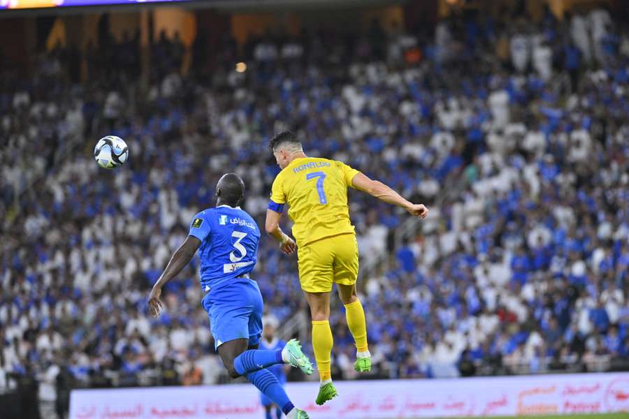 Al-Nassr e Al-Hilal brigam na parte de cima da tabela