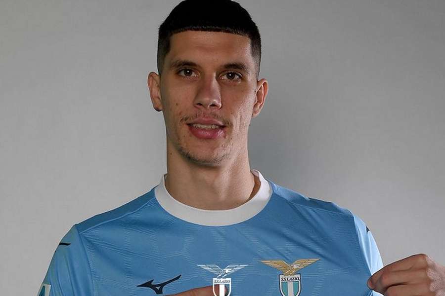 Sarri satisfied? Lazio go on mega January buying spree