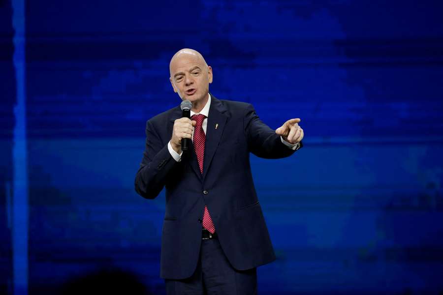 Szef FIFA popiera przywrócenie Rosji do międzynarodowych rozgrywek: "Ten zakaz nic nie dał"