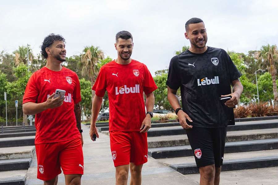 Plantel do Santa Clara arranca a época 2026/27 Plantel do Santa Clara arranca a época 2026/27