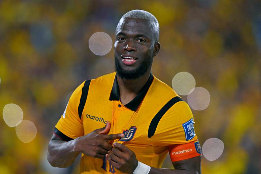 Enner Valencia celebra su gol