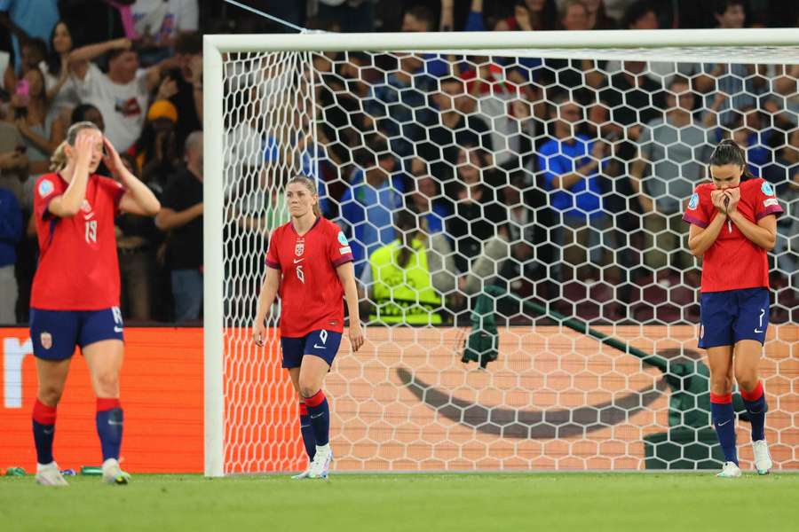 Norway players react after letting up a second goal to Italy during 2025 Women's Euros