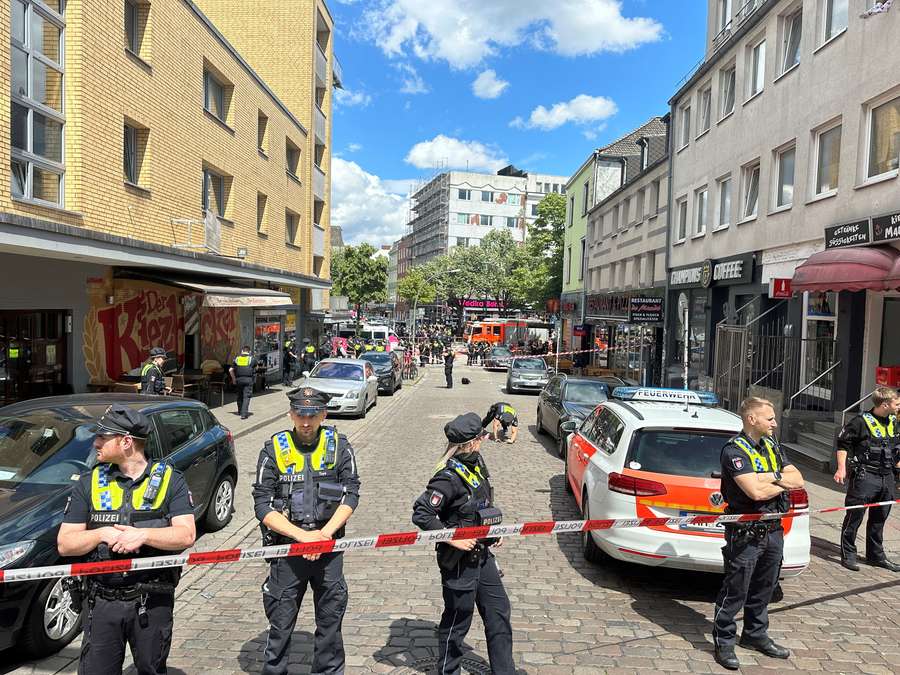 Hamburg durch die Polizei gesichert.