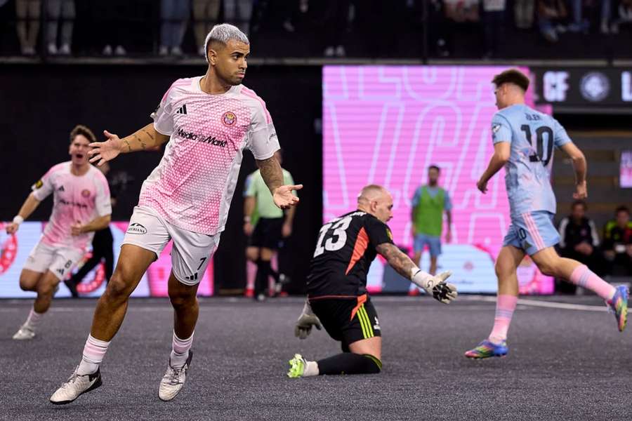 Porcinos FC golea y se venga de La Capital CF de Lamine Yamal