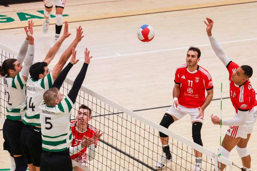 Sporting passou para a liderança da fase regular