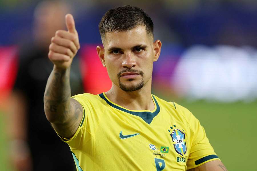 Bruno Guimarães foi o segundo melhor de Escócia 0x3 Brasil