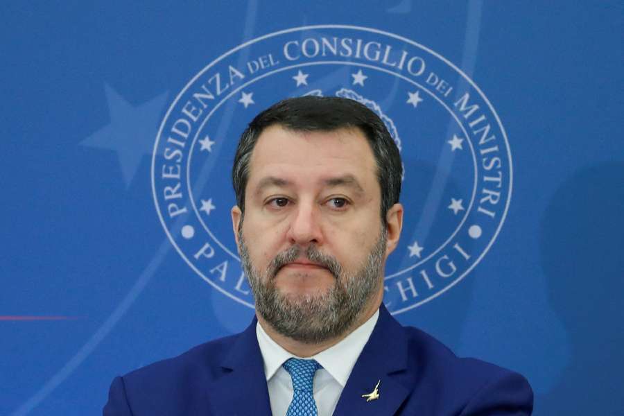 O Ministro dos Transportes italiano, Matteo Salvini O Ministro dos Transportes italiano, Matteo Salvini