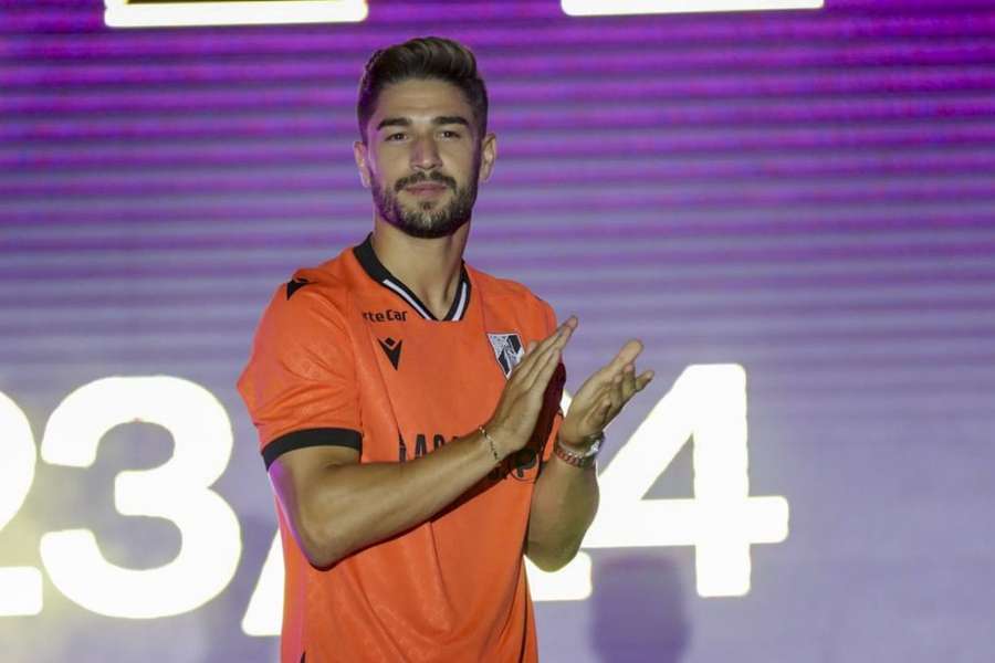 Tomás Ribeiro tinha contrato com o Vitória SC até 2027