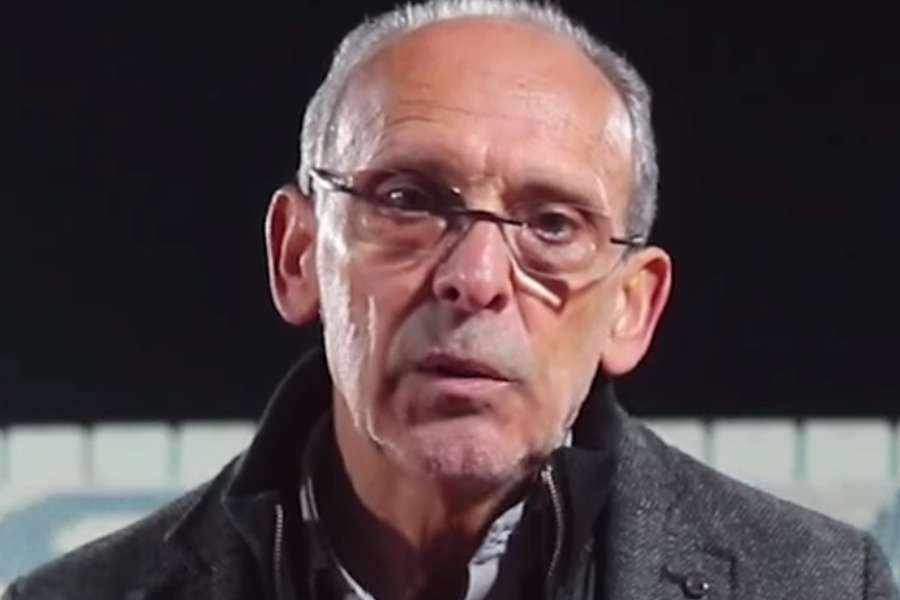 Jorvan Vieira, treinador do Al-Seeb