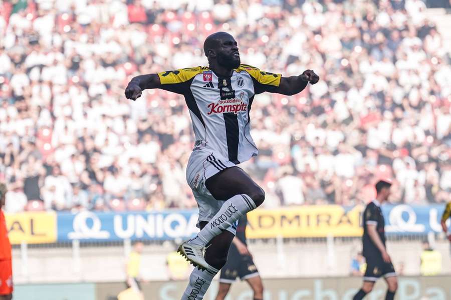 Samuel Adeniran bejubelt sein erstes Tor.