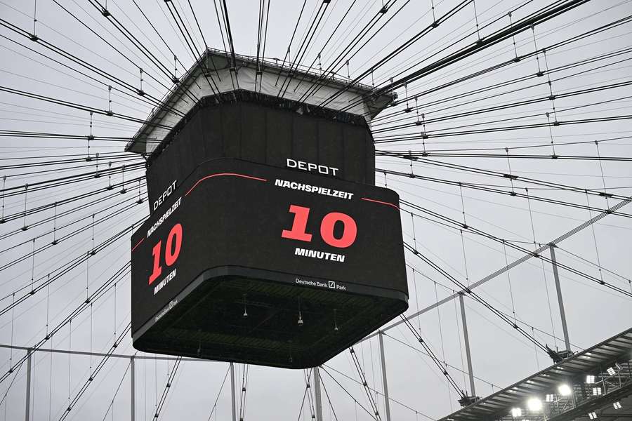 Exibição do tempo de compensação em Frankfurt am Main