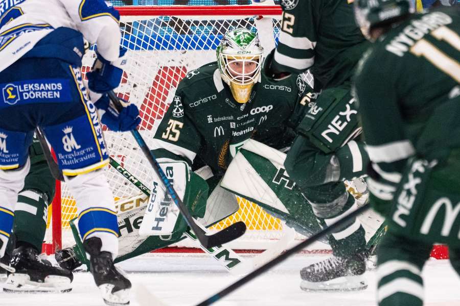 Farjestad's Melker Thelin made 28 saves to shut Leksand out