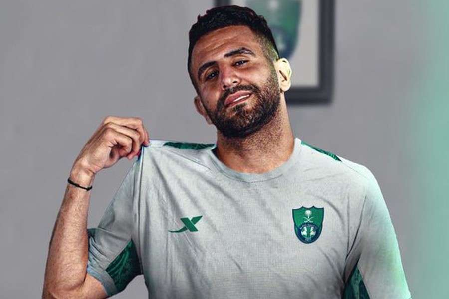 Mahrez vai defender o Al-Ahli