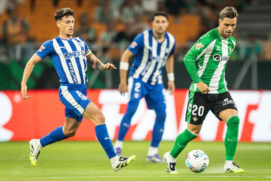 Antonio Blanco, ante el Betis Antonio Blanco, ante el Betis