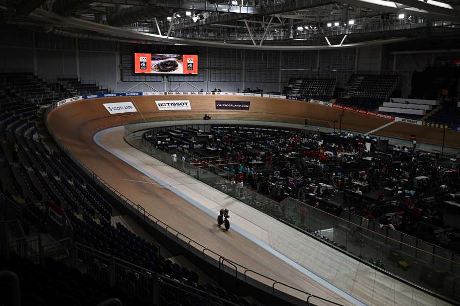 Glasgow inaugure les Championnats du monde de cyclisme. 