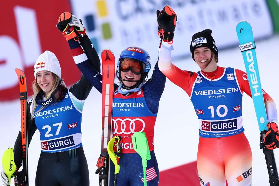 V Gurgli sa radovala Shiffrinová z 99. triumfu.