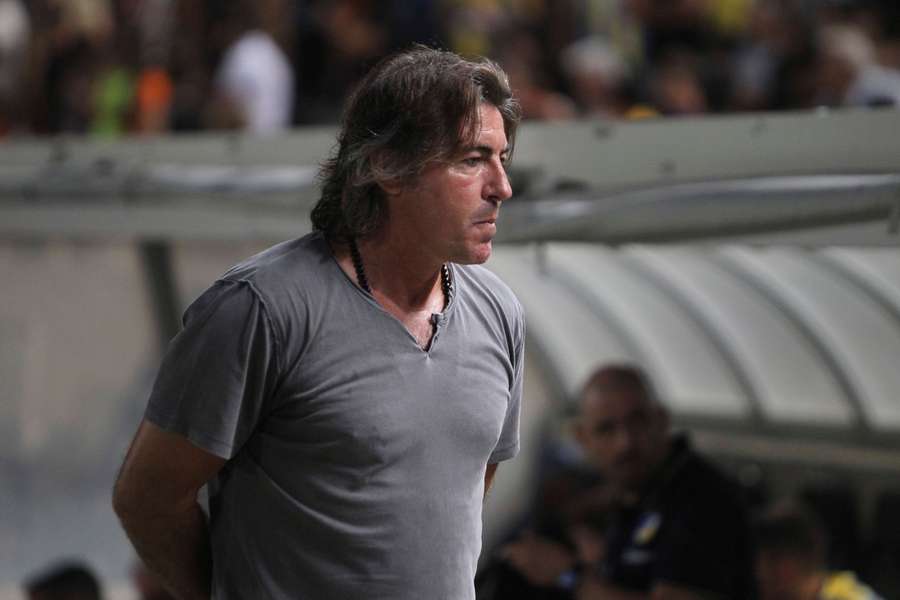 Sá Pinto, treinador do Esteghlal