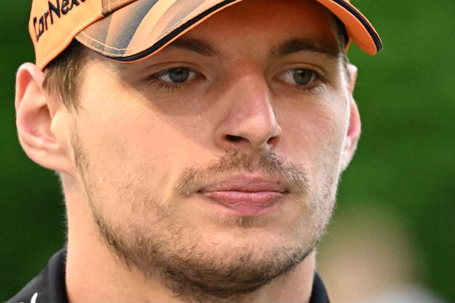 Verstappen cree que necesita "mucha suerte" para ser campeón en Singapur