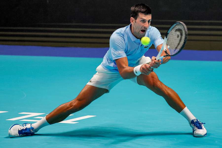 Djokovic vence Cristian Garín sem dificuldades na estreia em Astana