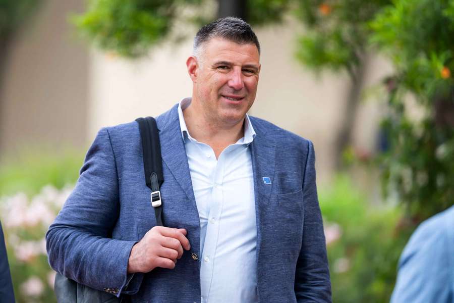 MIke Vrabel, baja indefinida