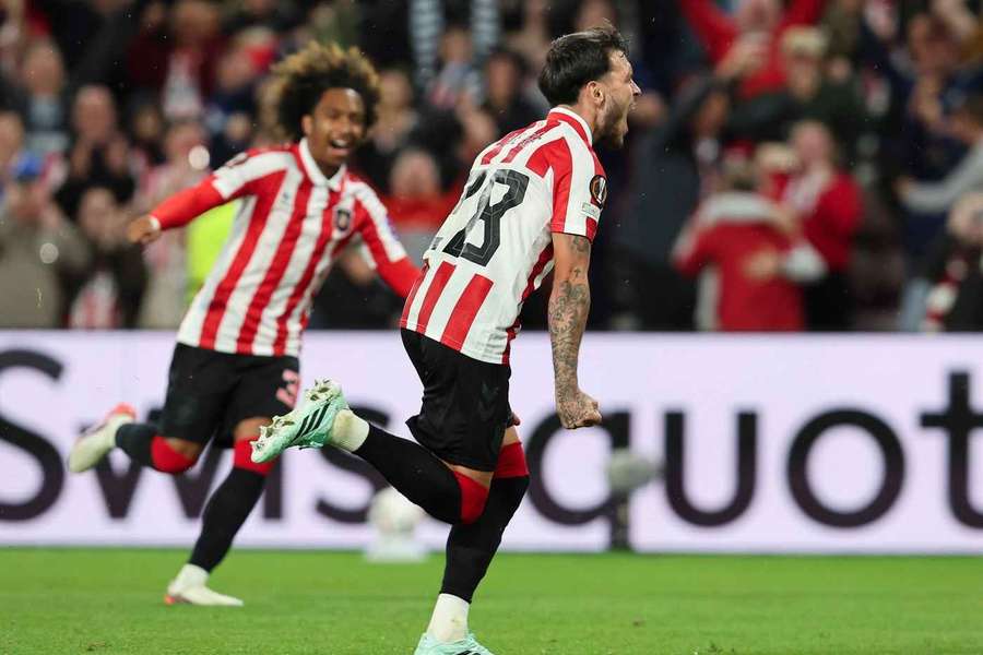 Enzo Le Fee celebrates