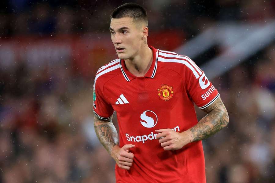 Manchester United striker Benjamin Sesko ruled out until 2027