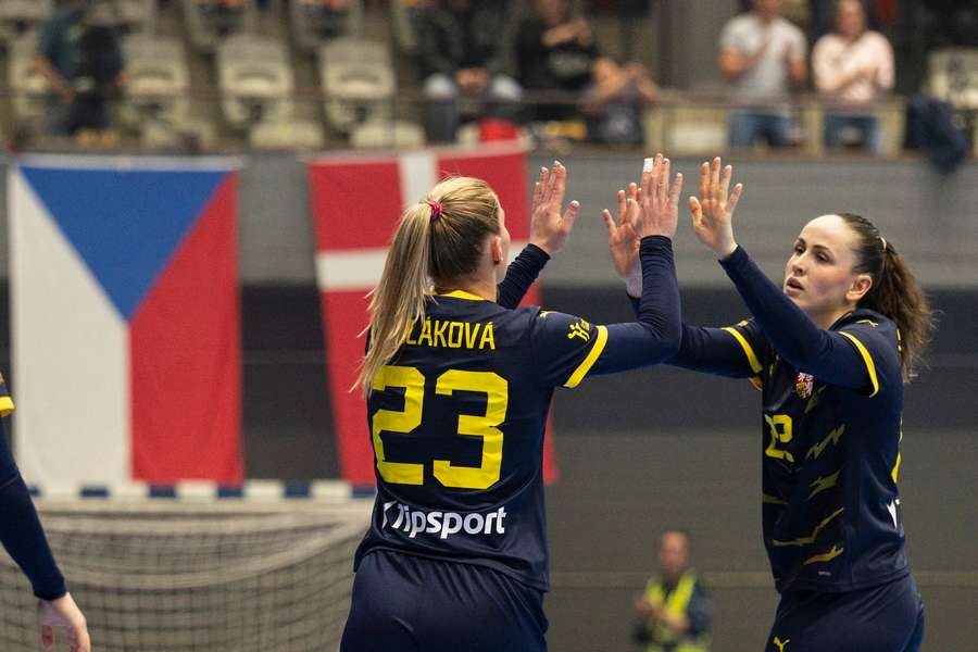 Češky znají své soupeřky.