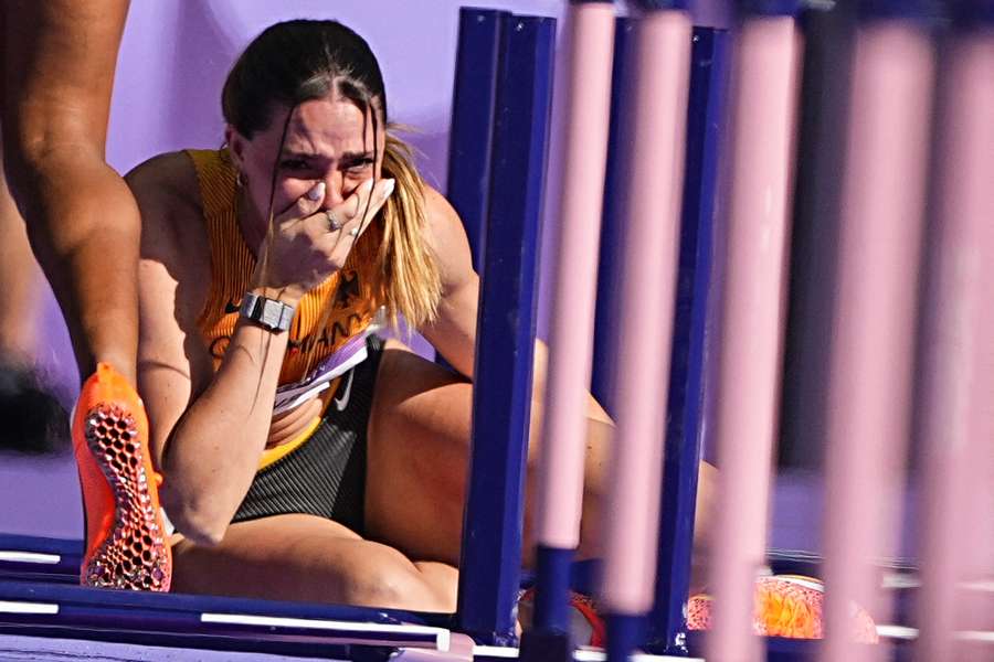 Sophie Weißenberg lesionou-se durante a corrida de obstáculos no Stade de France