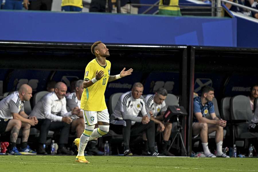 Neymar a revenit pe teren pentru Brazilia după trei ani