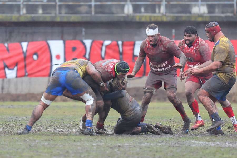 CS Dinamo Bucureşti a trecut în semifinale de SCM USV Timișoara