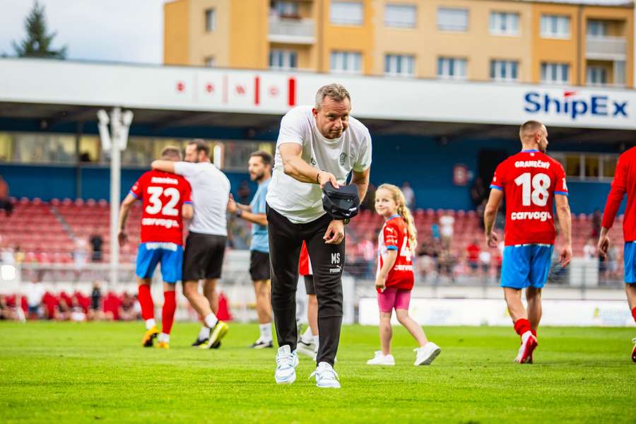 Trenér Zbrojovky Martin Svědík prožívá se svým týmem skvělý vstup do sezony.