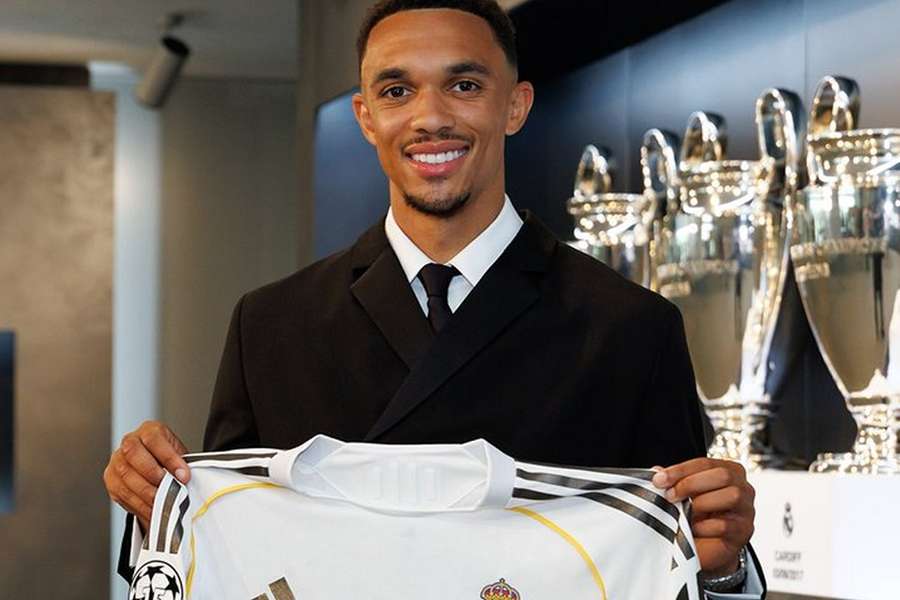 Alexander-Arnold explains Real Madrid choice; Liverpool exit; why 'Trent' on shirt Alexander-Arnold explains Real Madrid choice; Liverpool exit; why 'Trent' on shirt