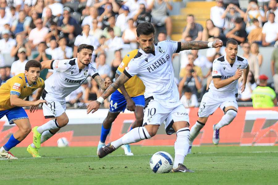 Tiago Silva deixou o Vitória SC no verão