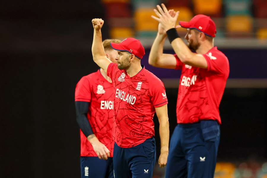 England roar back to beat New Zealand in crucial T20 World Cup match