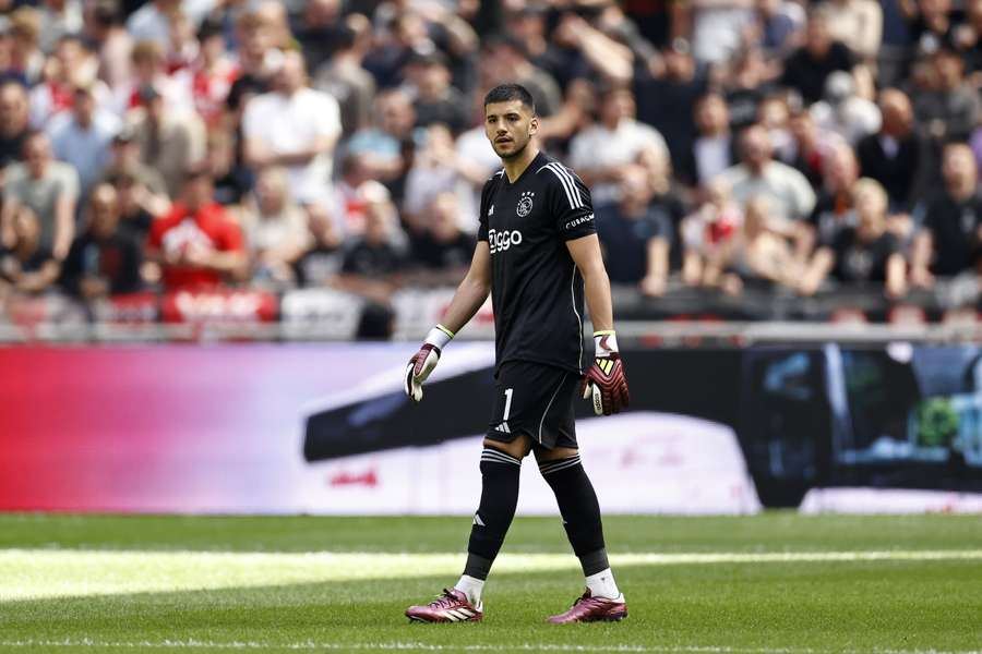 Gerónimo Rulli tijdens een wedstrijd van Ajax