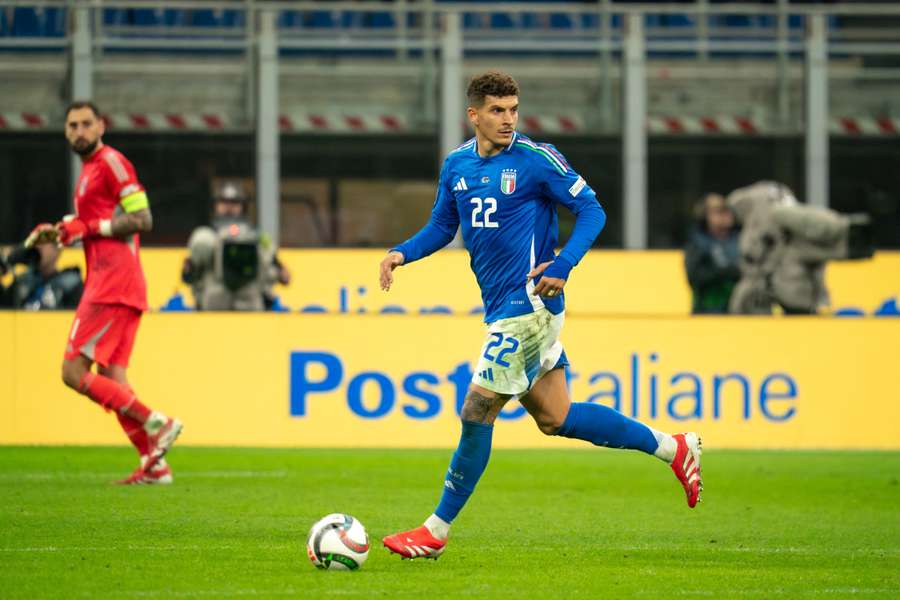 Giovanni Di Lorenzo e, alle sue spalle, Gigio Donnarumma