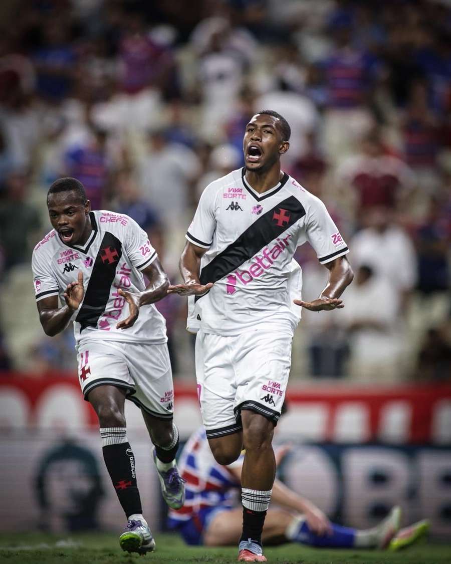 Rayan marcou belo gol em Fortaleza 0x2 Vasco Rayan marcou belo gol em Fortaleza 0x2 Vasco