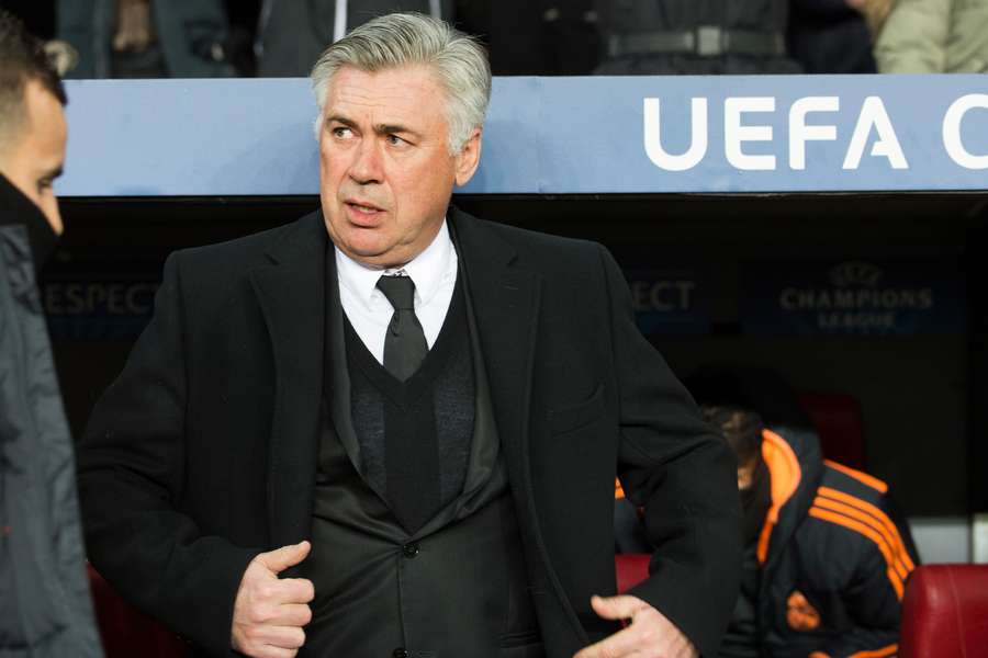 Rutinerede Carlo Ancelotti er i spil til landstrænerposten i Brasilien Rutinerede Carlo Ancelotti er i spil til landstrænerposten i Brasilien