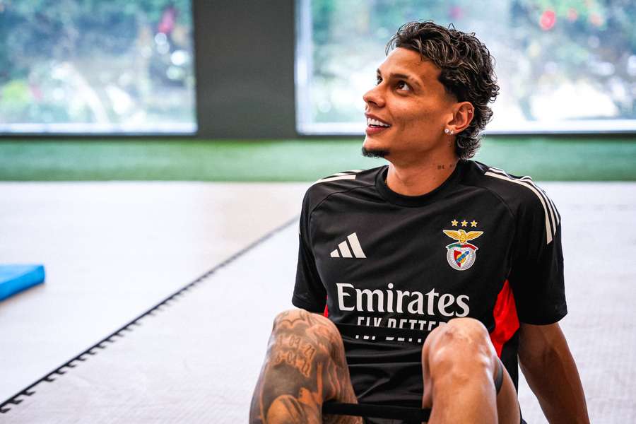 Ríos nejdražší posilou Benfiky. Bývalý futsalista dorazil za 27 milionů eur z Palmeiras