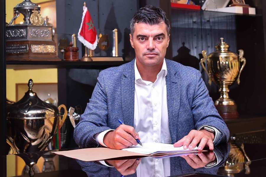 Pedro Soares Gonçalves oficializado no FAR Rabat Pedro Soares Gonçalves oficializado no FAR Rabat