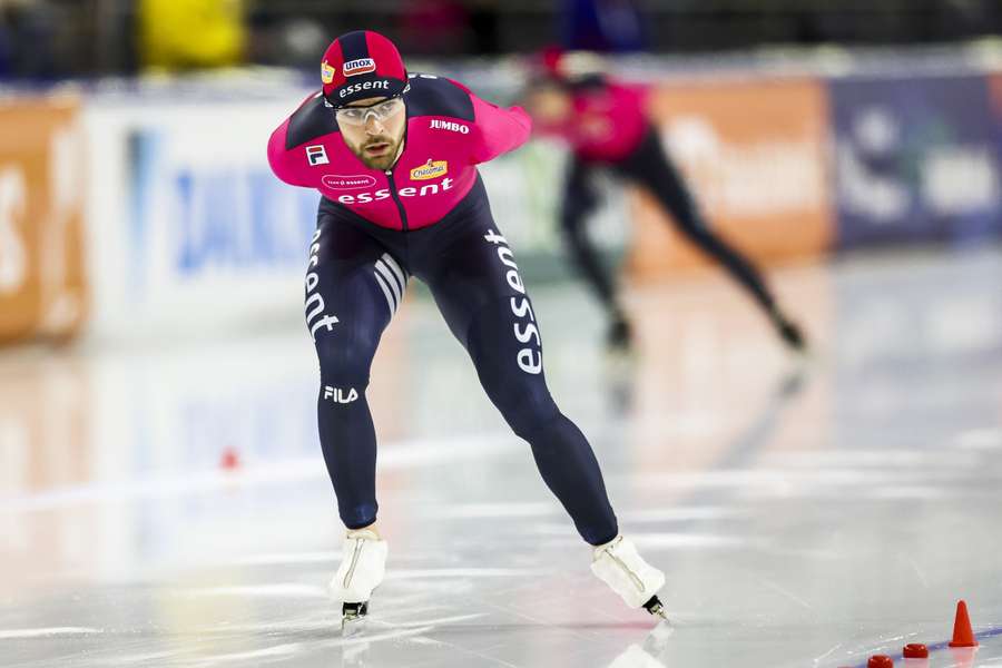 Chris Huizinga won met een persoonlijk record van 12.43,45