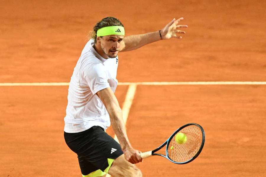 Alexander Zverev will sich in Hamburg auf die French Open vorbereiten.