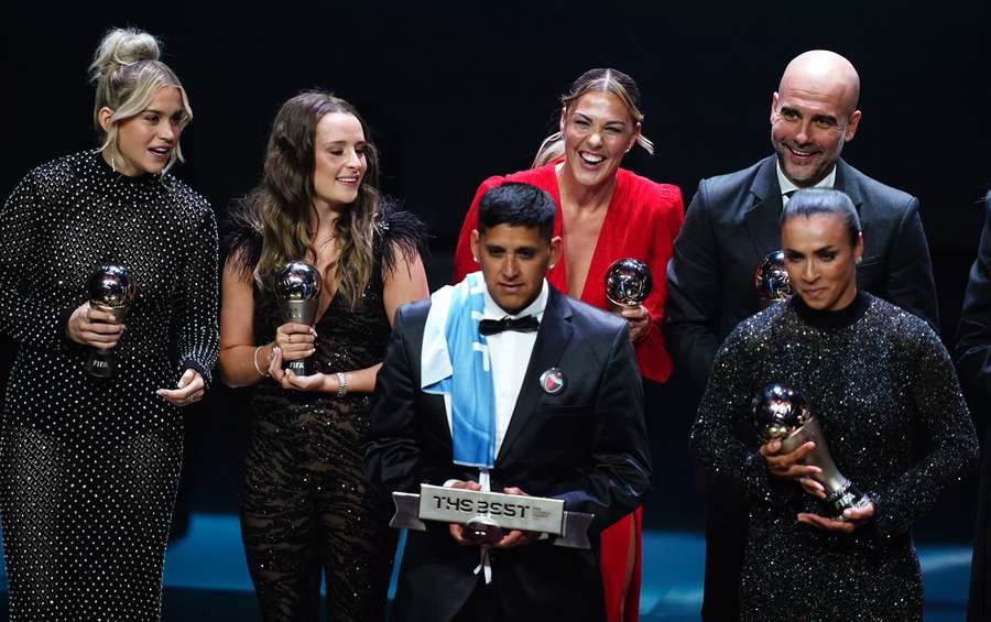 Een aantal van de prijswinnaars bij FIFA's 'The Best'-gala Een aantal van de prijswinnaars bij FIFA's 'The Best'-gala