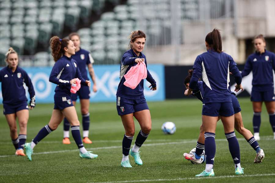 Jogadoras italianos durante o treino em Auckland
