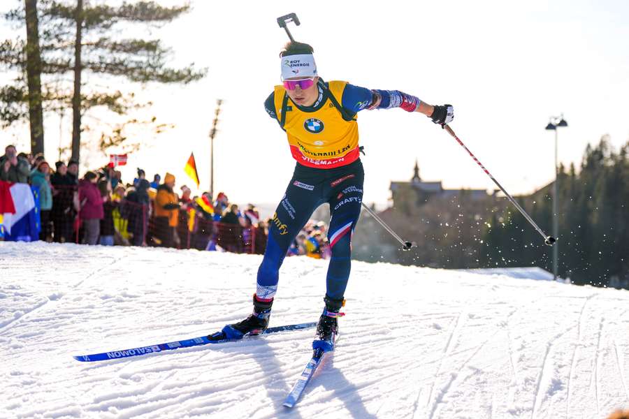 Éric Perrot termine par un podium.