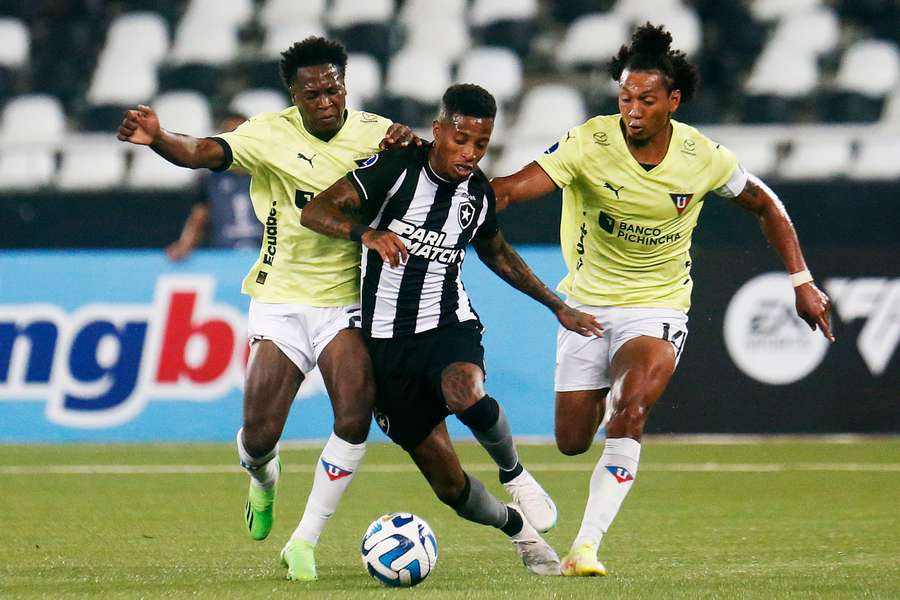 Botafogo teve má atuação no Nilton Santos
