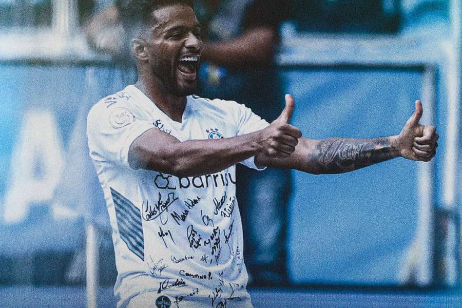 A felicidade de Reinaldo com o gol sobre o São Paulo