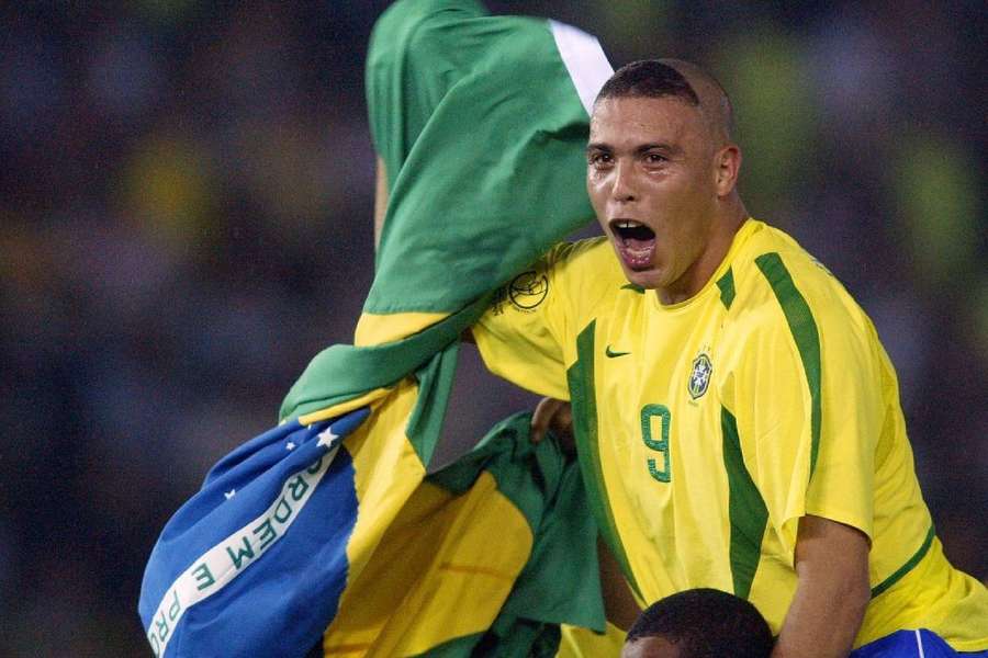 Cabeleireiro da Seleção não descarta volta do corte "Cascão" de Ronaldo Cabeleireiro da Seleção não descarta volta do corte "Cascão" de Ronaldo